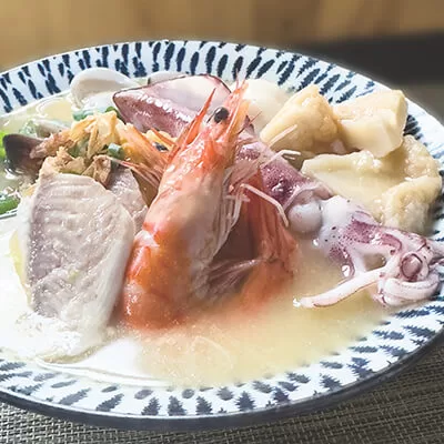 黃金泡菜海鮮鍋